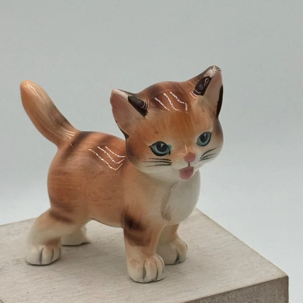 Vtg orange tabby statue standing kitten Cat Figurine Blue Eyes Japan